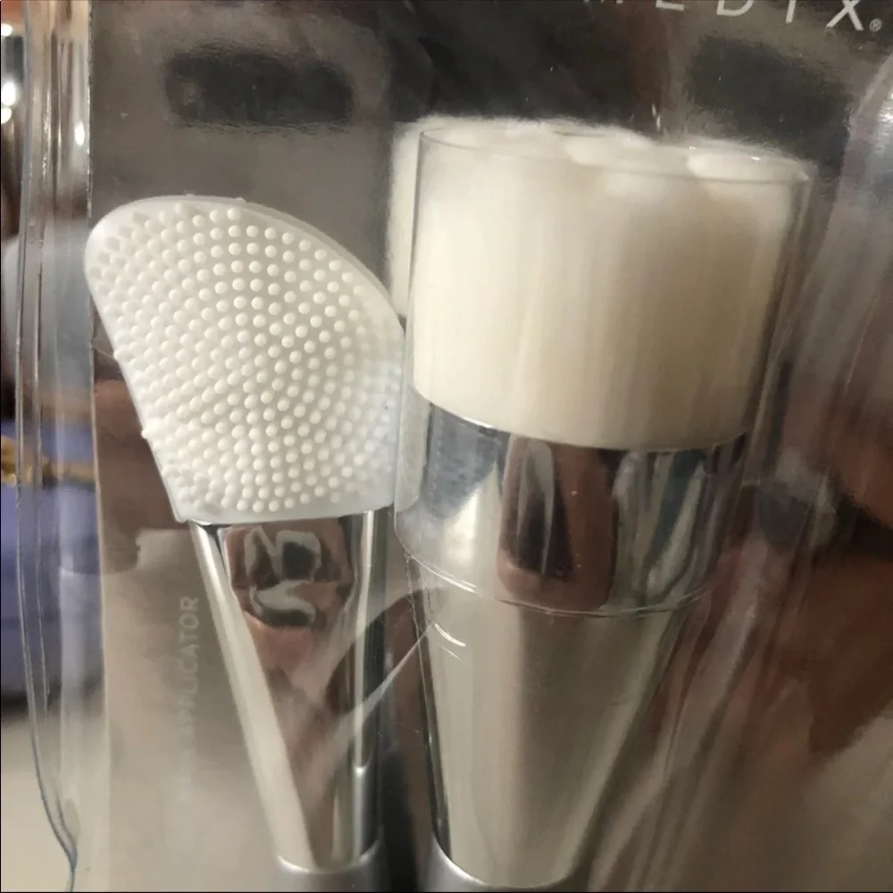 Cosmedix Skincare Brush Set Cleansing & Mask Brush